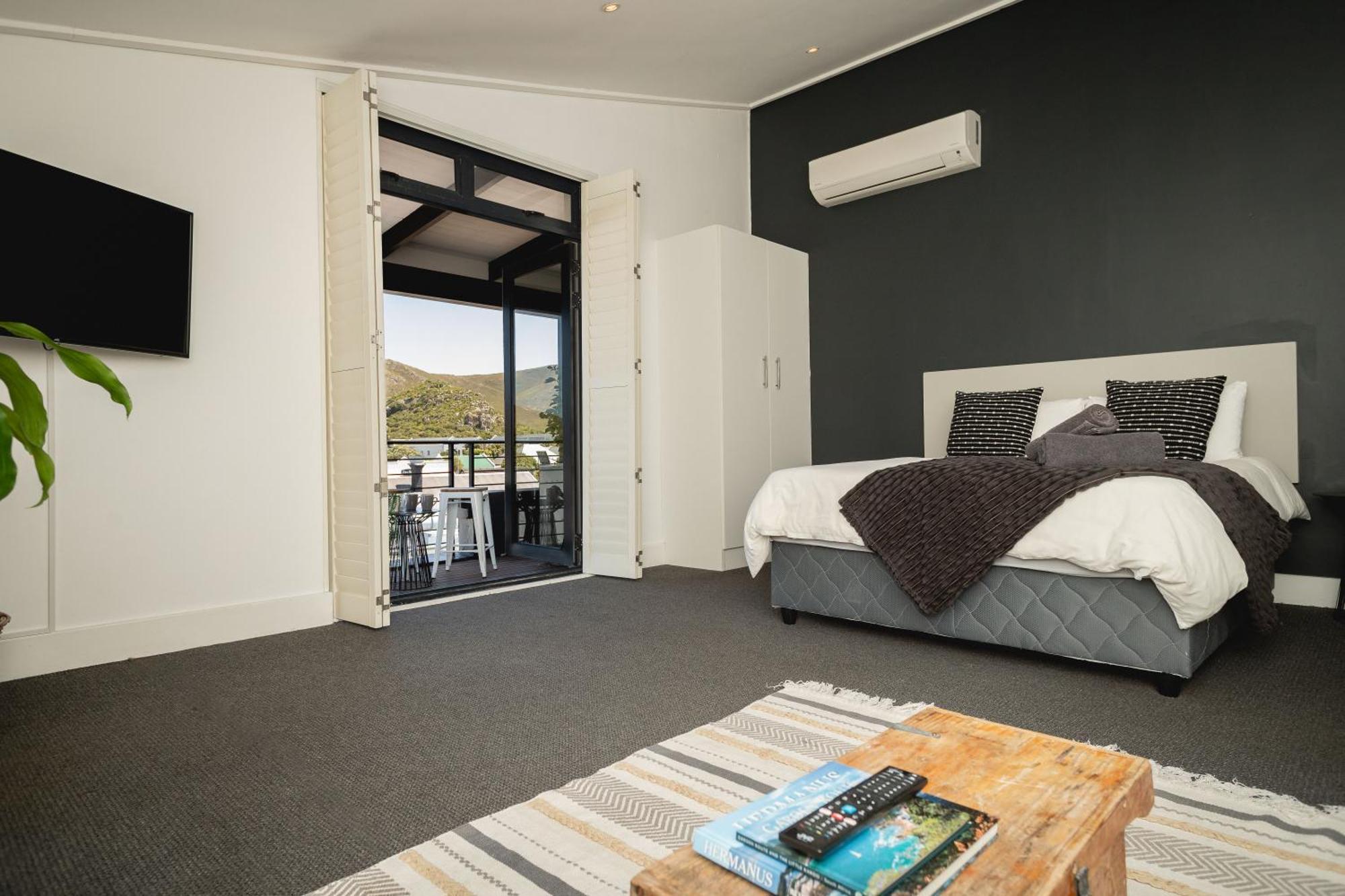 Central Mountain View Apartment, Hermanus Waterfront Ngoại thất bức ảnh